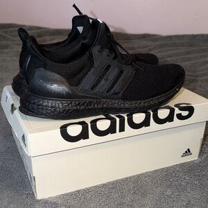 adidas Men's All-Black Ultraboost 1.0 Running Shoes size 8.5